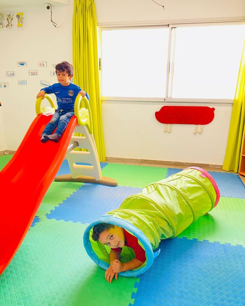 eleves de maternelle pendant une activité parascolaire - GS J.F Kennedy
