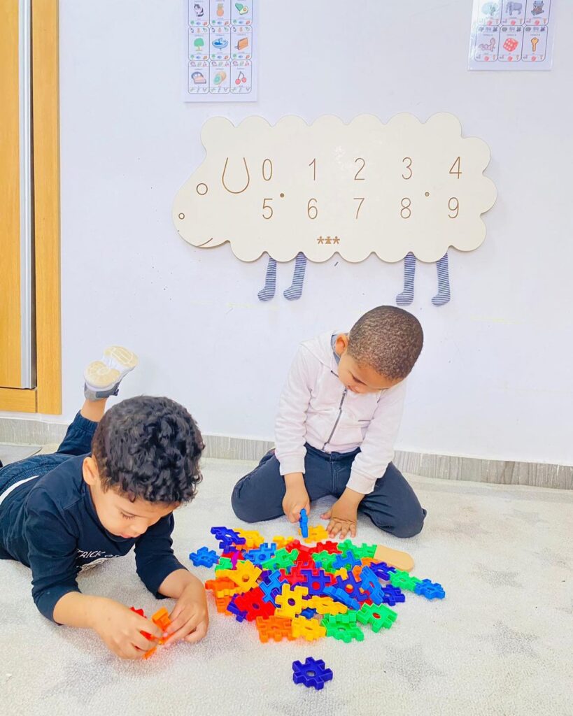 eleves de maternelle pendant une activité parascolaire - GS J.F Kennedy