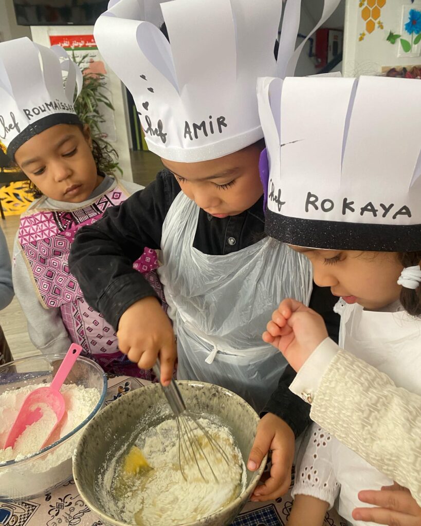 eleves de maternelle pendant une activité parascolaire - GS J.F Kennedy